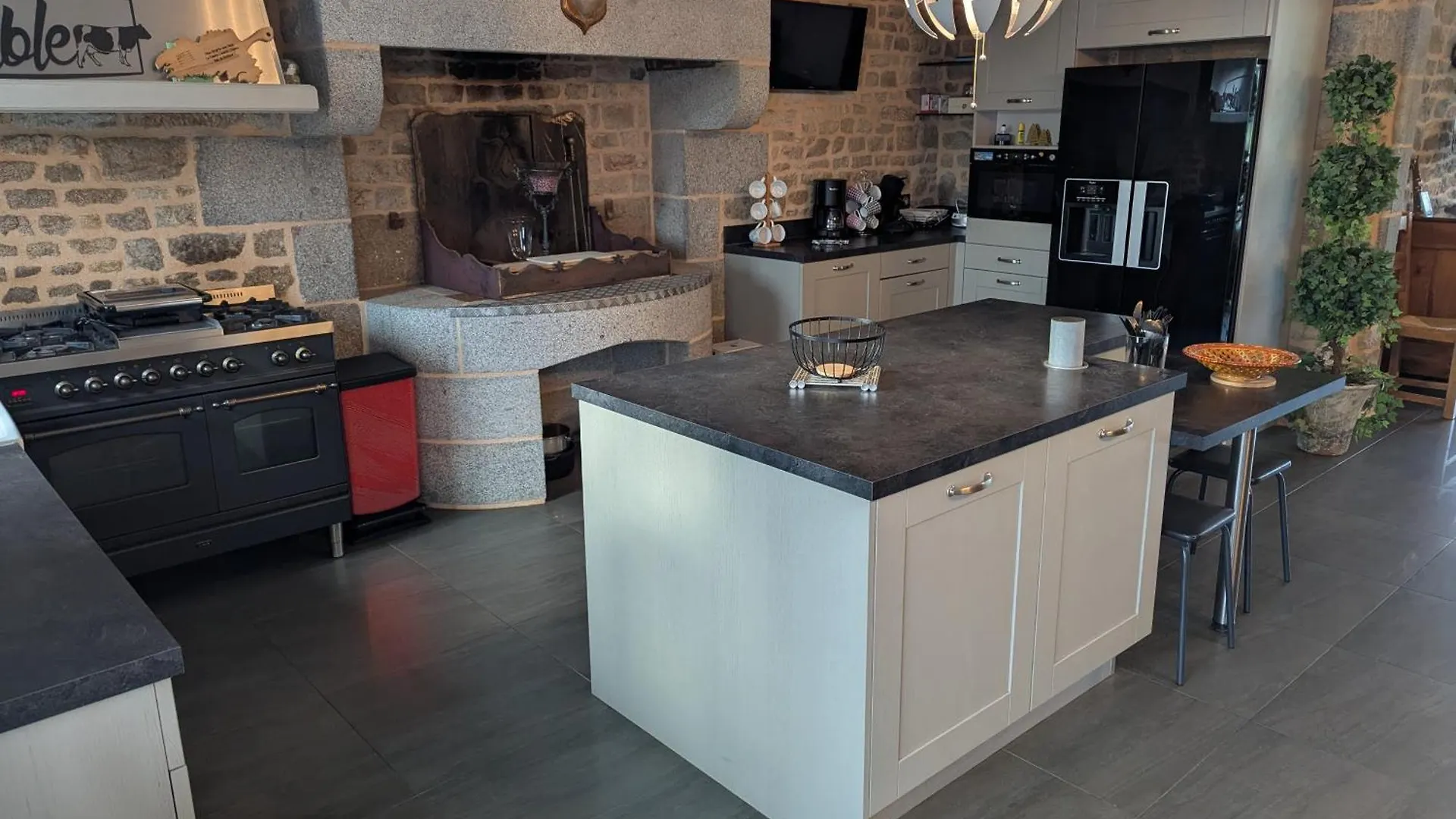 Tatil Evi L'Etable Villa Saint-Remy-du-Plein Fransa